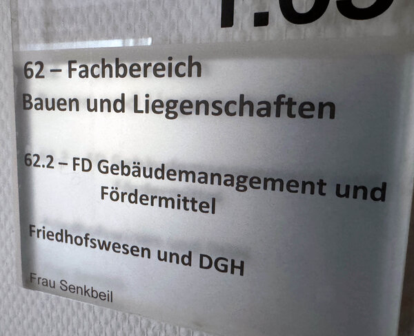 Bild vergr&ouml;&szlig;ern: FB Bauen und Liegenschaften - Friedhof und DGH