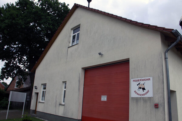 Bild vergr&ouml;&szlig;ern: FFW-Ger�tehaus Benkendorf