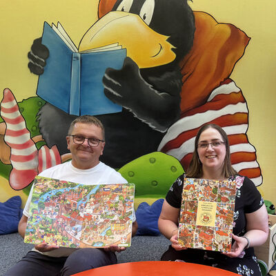 Bild vergr&ouml;&szlig;ern: Ab sofort auch in der Bibliothek: das Wimmelbuch des Altm�rkischen Hansebundes