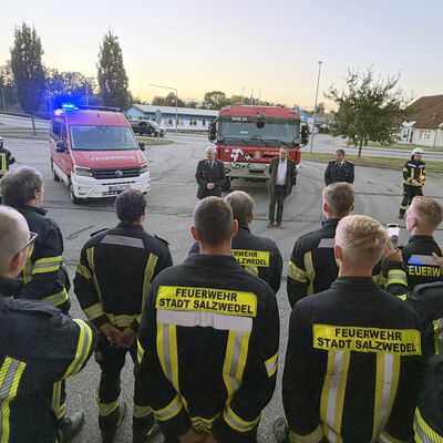 Bild vergr&ouml;&szlig;ern: Zwei neue Fahrzeuge f�r die Ortsfeuerwehr Salzwedel