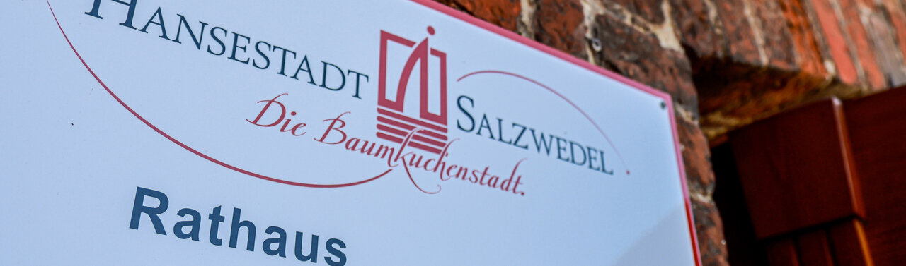 Bild vergr&ouml;&szlig;ern: Salzwedel Rathaus