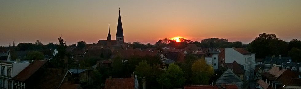 Sonnenuntergang über der Alten Stadt